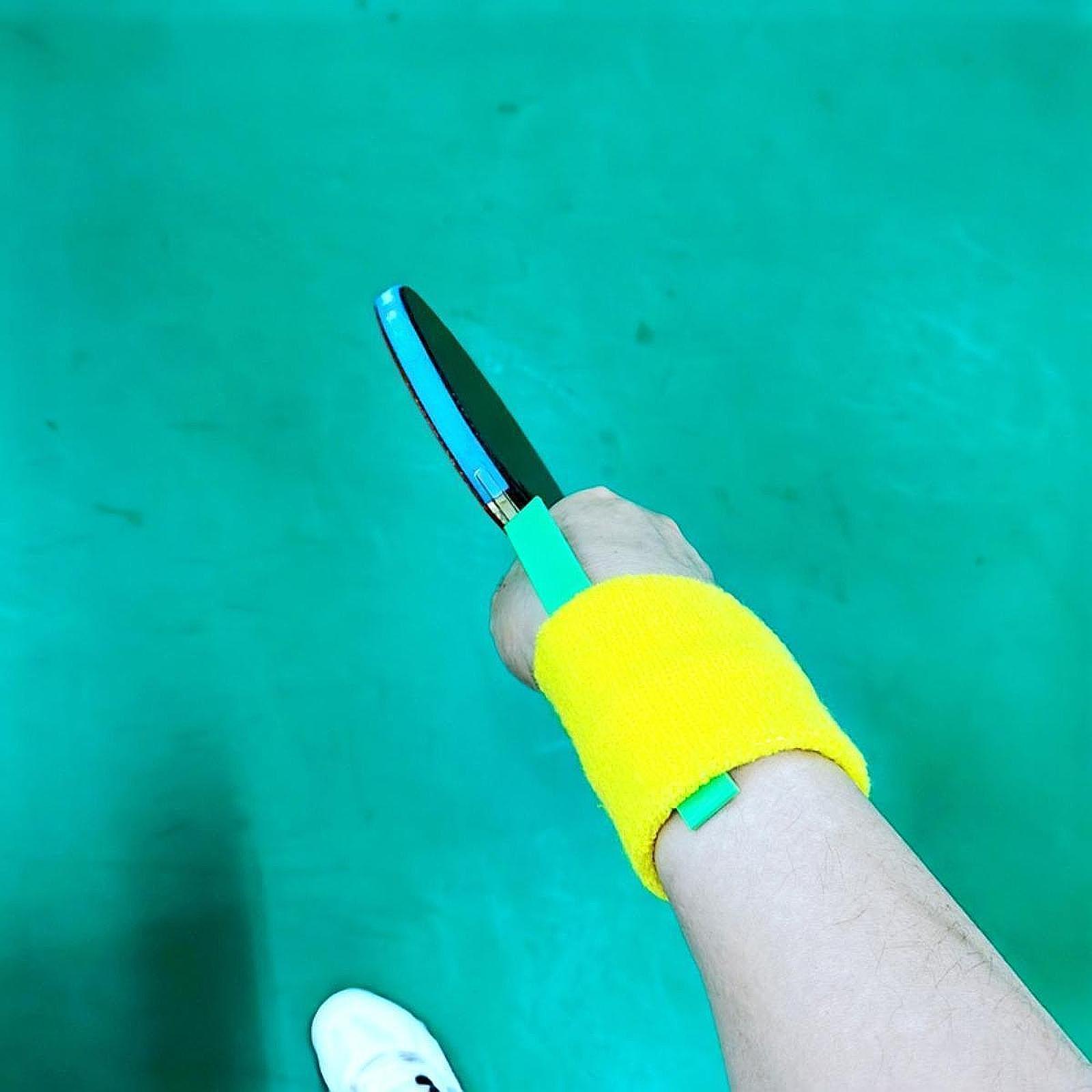 Tischtennis-Training, Handgele – Table Tennis Is Played With A Bewertung und Preis